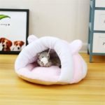 Soft Slipper Shape Pet Sleeping Bed warm Cat Kitten Rest Mat with Pompom